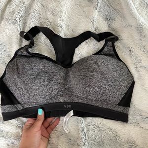 Vsx sports bra 🤍